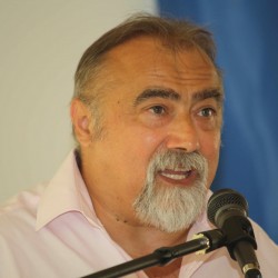 Takaró Mihály, irodalomtörténész